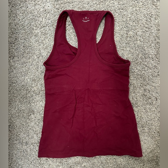 Beyond Yoga Tank Top - Picture 2 of 2